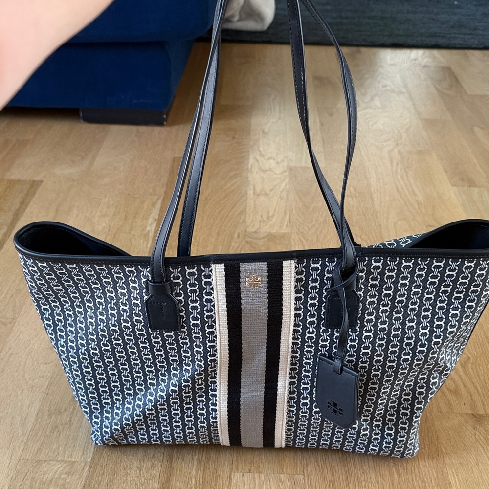Tory Burch Gemini Link Black and Gray Tote Bag